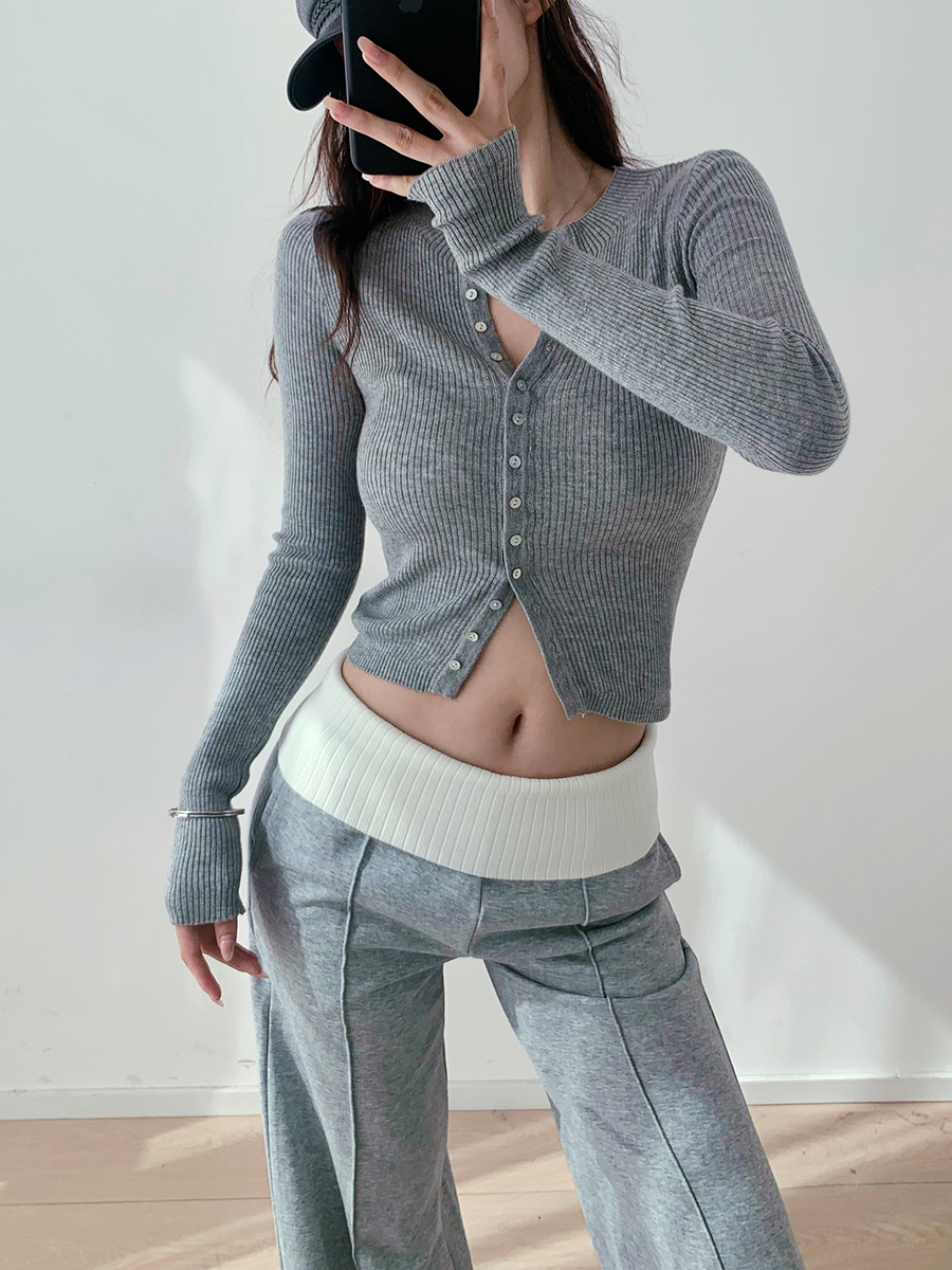 French Minimalist Solid Color Half High Neck Knitted Cardigan Sweater for Women - Sexy Slimming Loose Fit Fashion Essentials French Minimalist Solid Color Half High Neck Knitted Cardigan Sweater for Women - Sexy Slimming Loose Fit Fashion Essentials