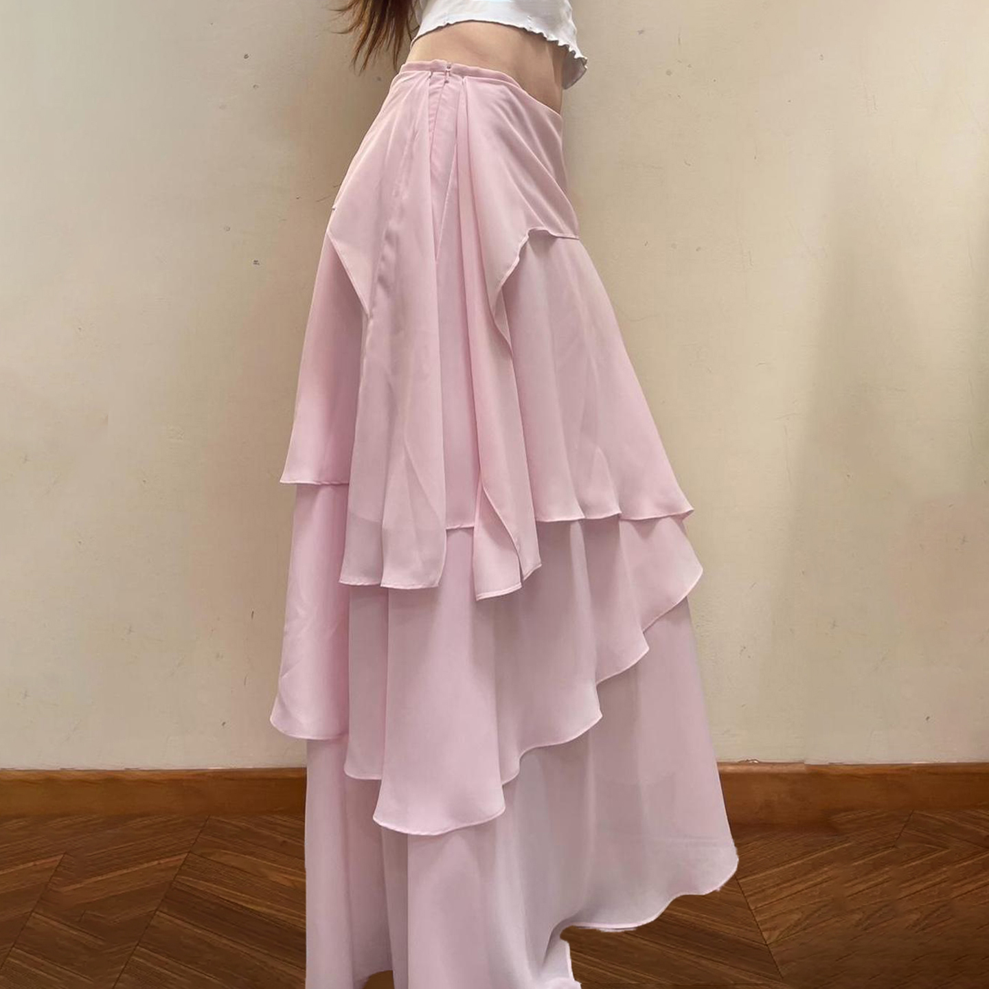 French Romantic Pink Low-Waist Irregular Ruffled Hem Bodycon Skirt - 90s Inspired Girl Style with Drape Quality French Romantic Pink Low-Waist Irregular Ruffled Hem Bodycon Skirt - 90s Inspired Girl Style with Drape Quality