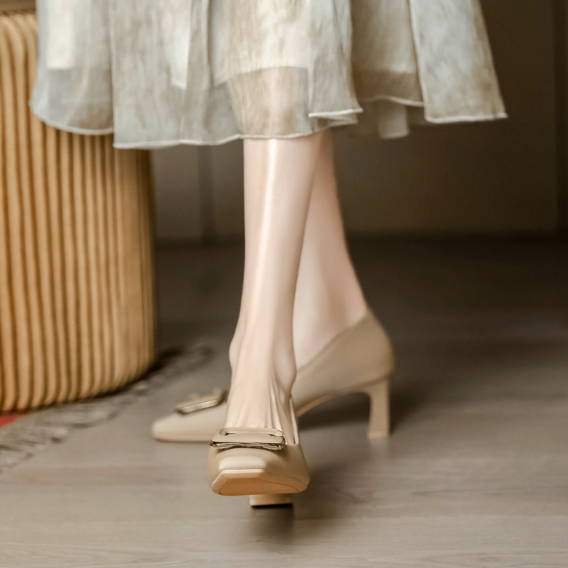 French Square-Toed High Heels for Women - Chunky Retro Mid-Heel Work Shoes, Versatile Commuting Fashion Footwear French Square-Toed High Heels for Women - Chunky Retro Mid-Heel Work Shoes, Versatile Commuting Fashion Footwear