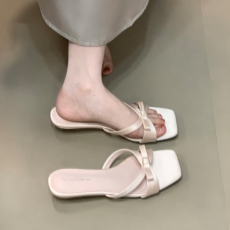 French Square-Toed Sandals for Summer 2025 - Stylish Beach Shoes with Sophisticated Ocean Vibe French Square-Toed Sandals for Summer 2025 - Stylish Beach Shoes with Sophisticated Ocean Vibe