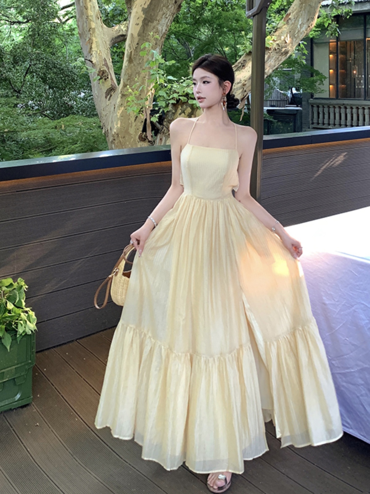 French-Style Backless Ruffle Dress - Ultra-Fairy Long Skirt for Seaside Vacation & High-End Photo Shoots - Elegant Summer Fashion French-Style Backless Ruffle Dress - Ultra-Fairy Long Skirt for Seaside Vacation & High-End Photo Shoots - Elegant Summer Fashion