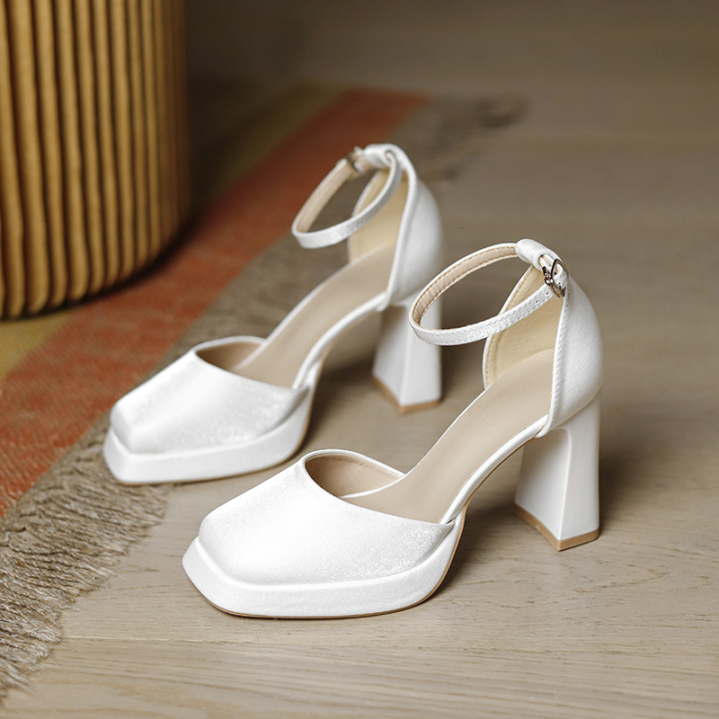 French-Style Hollow High-Heeled Mary Jane Shoes for Women, Chunky Heel, Thick-Soled Waterproof Platform Bridesmaid Sandals French-Style Hollow High-Heeled Mary Jane Shoes for Women, Chunky Heel, Thick-Soled Waterproof Platform Bridesmaid Sandals