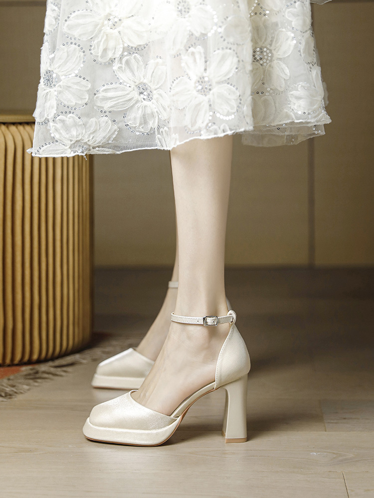 French-Style Hollow High-Heeled Mary Jane Shoes for Women, Chunky Heel, Thick-Soled Waterproof Platform Bridesmaid Sandals French-Style Hollow High-Heeled Mary Jane Shoes for Women, Chunky Heel, Thick-Soled Waterproof Platform Bridesmaid Sandals