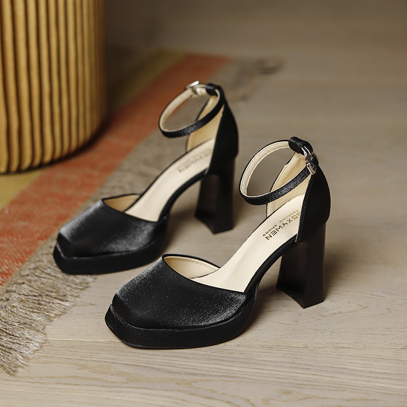 French-Style Hollow High-Heeled Mary Jane Shoes for Women, Chunky Heel, Thick-Soled Waterproof Platform Bridesmaid Sandals French-Style Hollow High-Heeled Mary Jane Shoes for Women, Chunky Heel, Thick-Soled Waterproof Platform Bridesmaid Sandals