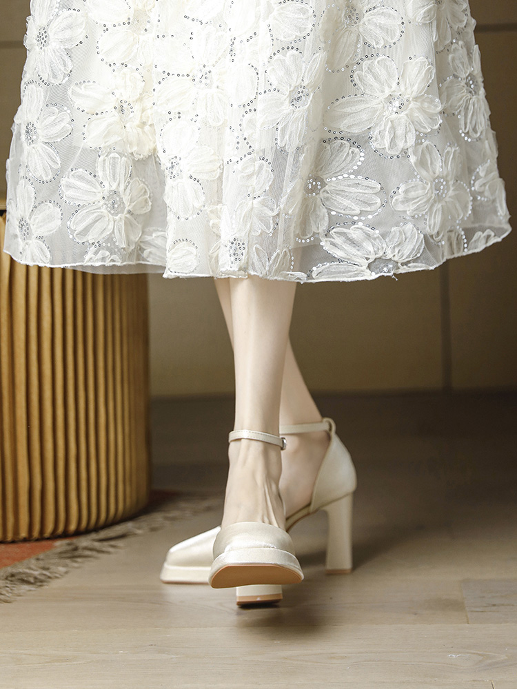 French-Style Hollow High-Heeled Mary Jane Shoes for Women, Chunky Heel, Thick-Soled Waterproof Platform Bridesmaid Sandals French-Style Hollow High-Heeled Mary Jane Shoes for Women, Chunky Heel, Thick-Soled Waterproof Platform Bridesmaid Sandals