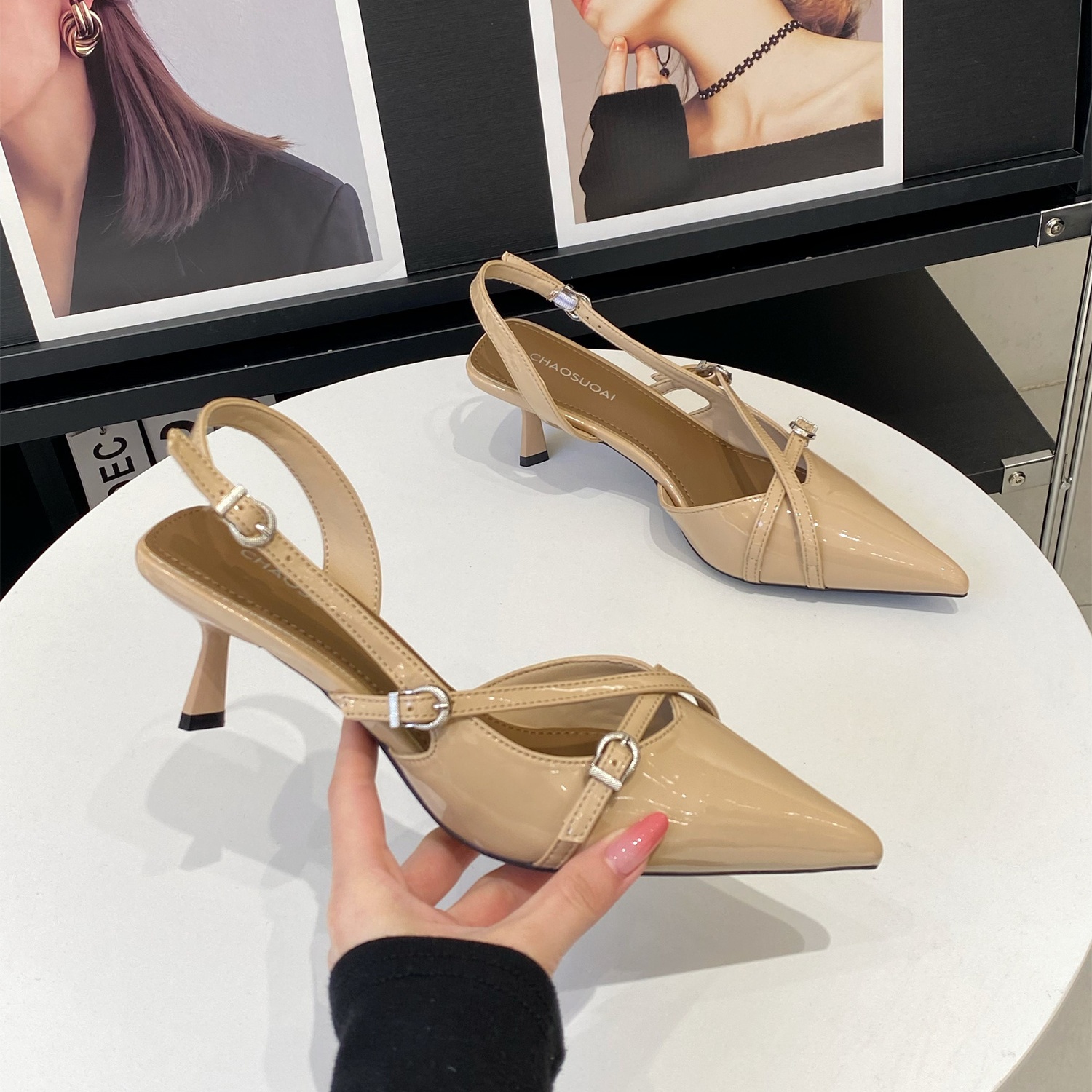 French-Style Patent Leather Sandals for Women - 2025 Summer Pointed Toe Thin Heel One-Strap High Heels for Versatile Looks French-Style Patent Leather Sandals for Women - 2025 Summer Pointed Toe Thin Heel One-Strap High Heels for Versatile Looks