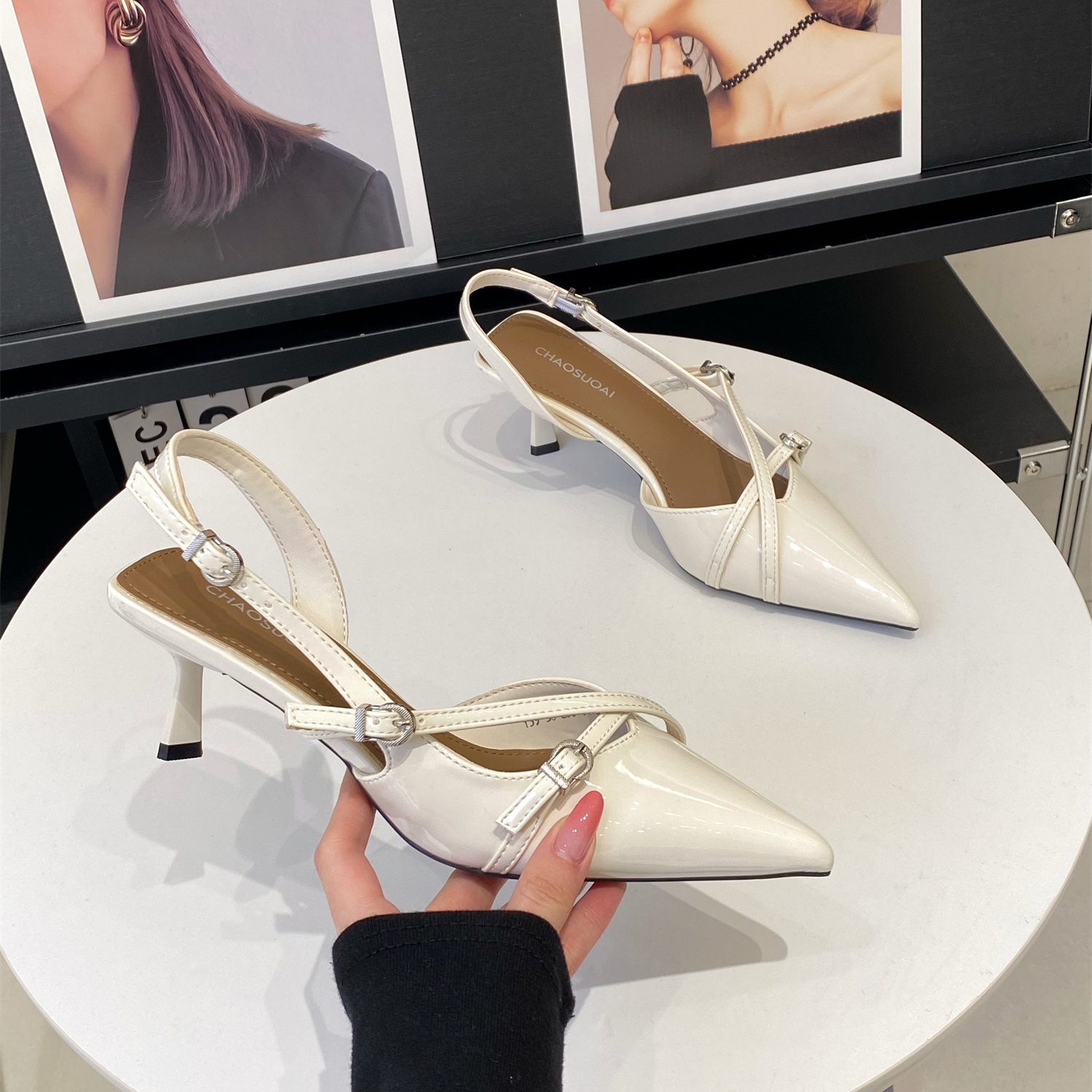 French-Style Patent Leather Sandals for Women - 2025 Summer Pointed Toe Thin Heel One-Strap High Heels for Versatile Looks French-Style Patent Leather Sandals for Women - 2025 Summer Pointed Toe Thin Heel One-Strap High Heels for Versatile Looks