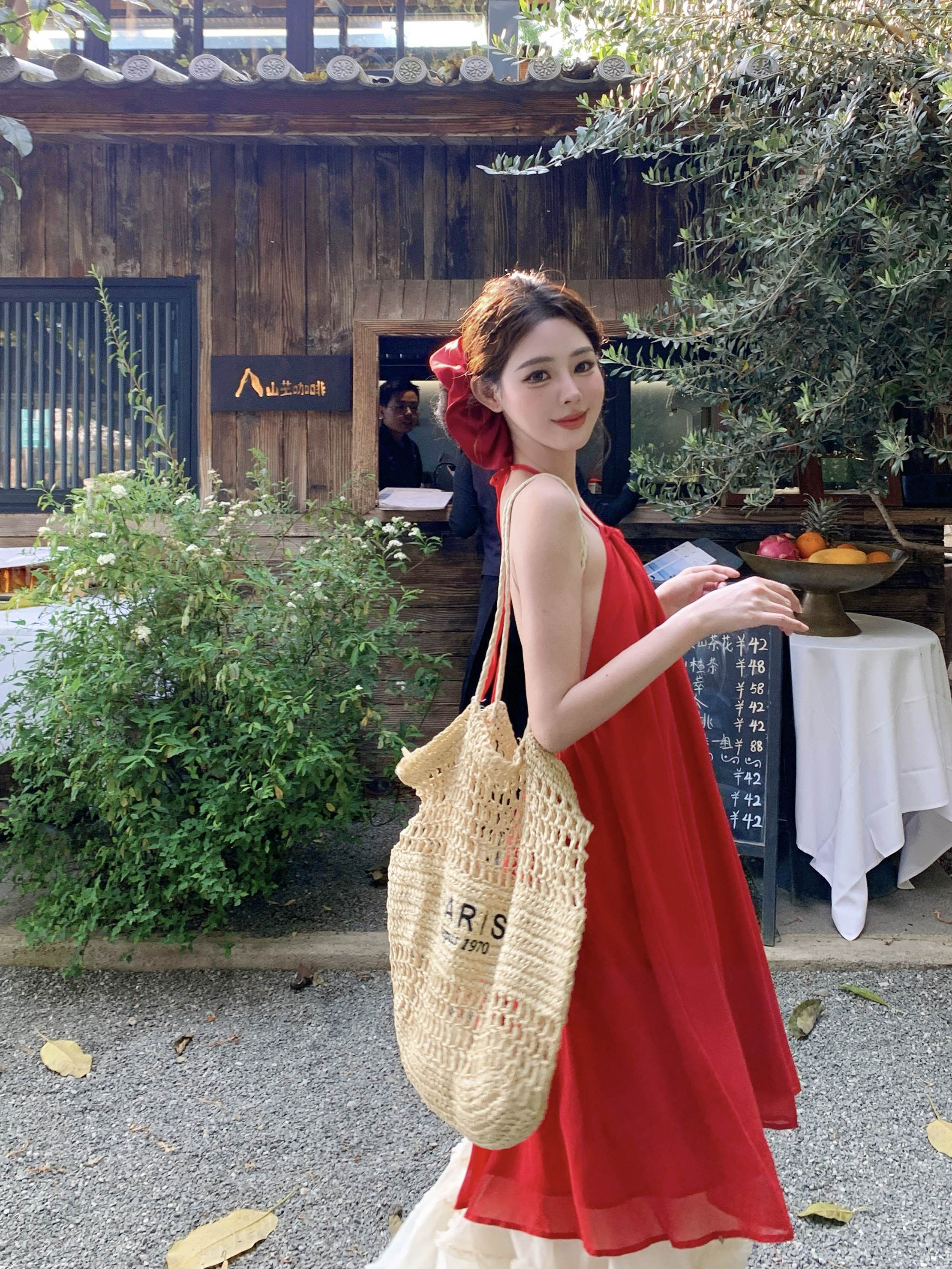 French-Style Red Halter Lace Mesh Skirt Two-Piece Set - Sweet and Spicy Vacation Outfit for Women French-Style Red Halter Lace Mesh Skirt Two-Piece Set - Sweet and Spicy Vacation Outfit for Women