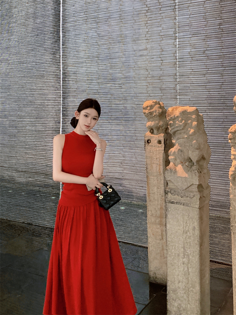 French Style Retro Chinese Zen Red Slimming Knitted Sleeveless Vest Top and Large Skirt Two-Piece Set for Women