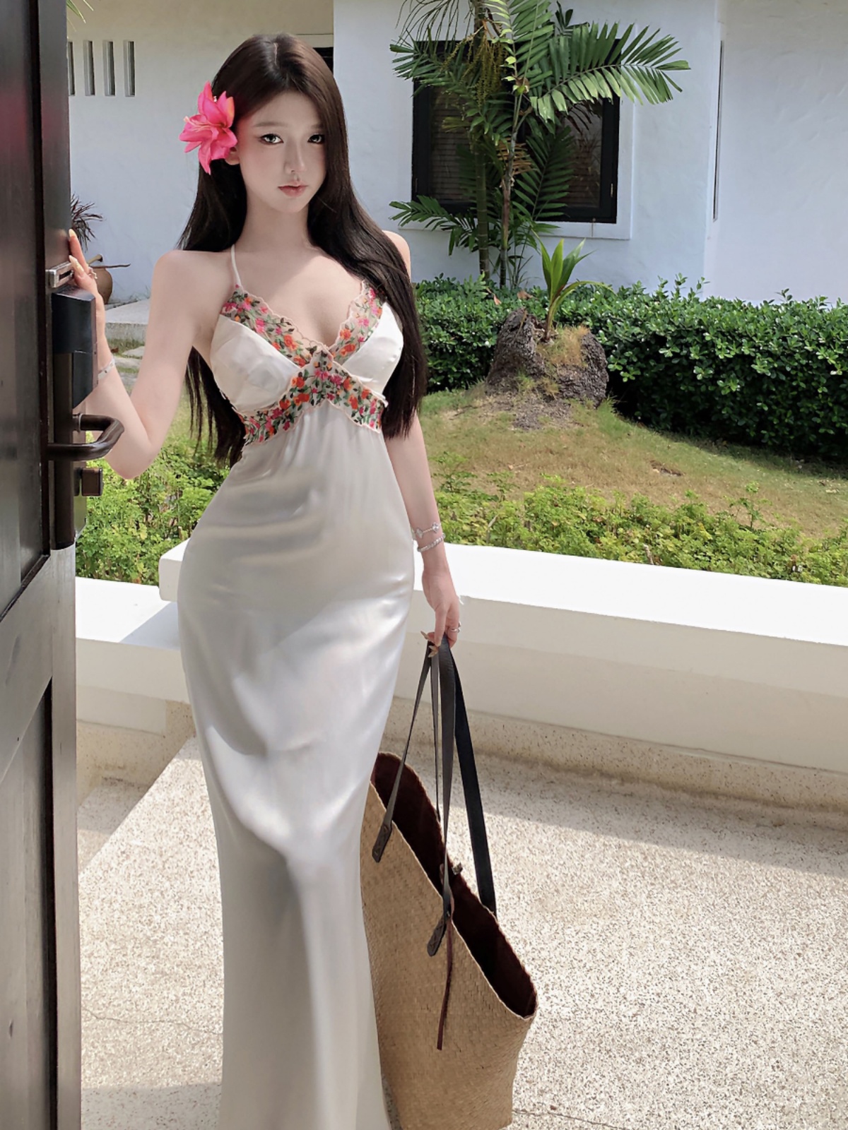 French-Style Sexy Lace Embroidered Mesh Spaghetti Strap Bodycon Dress for Women - Summer Beach Vacation Long Dress