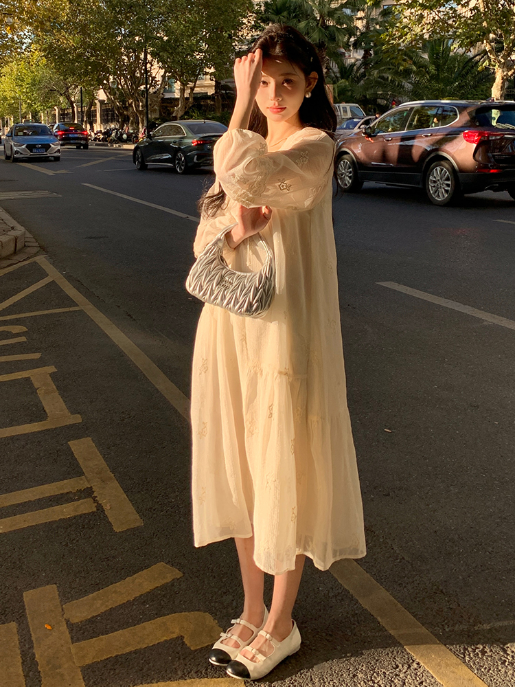 French-Style White Long Sleeve Wabi-Sabi Dress for Women - Loose Relaxed Fairy Long Skirt for Spring Summer 2025