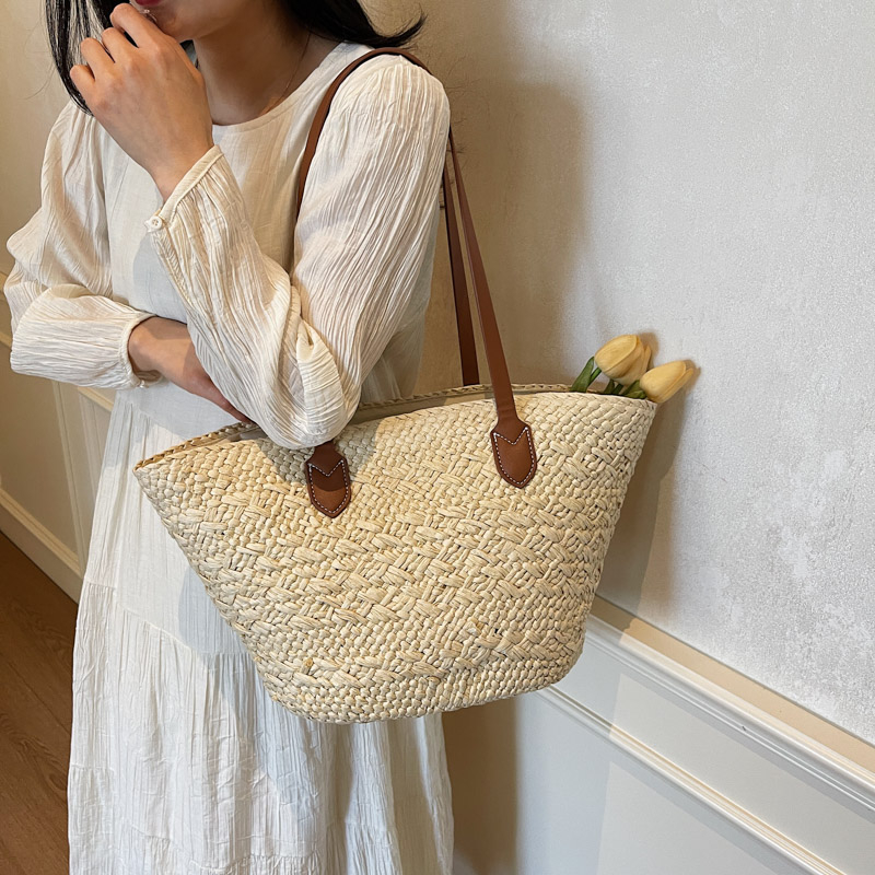 French-Style Woven Straw Tote Bag for Women - Casual Single-Shoulder Handbag with Large Capacity for Beach and Vacation French-Style Woven Straw Tote Bag for Women - Casual Single-Shoulder Handbag with Large Capacity for Beach and Vacation