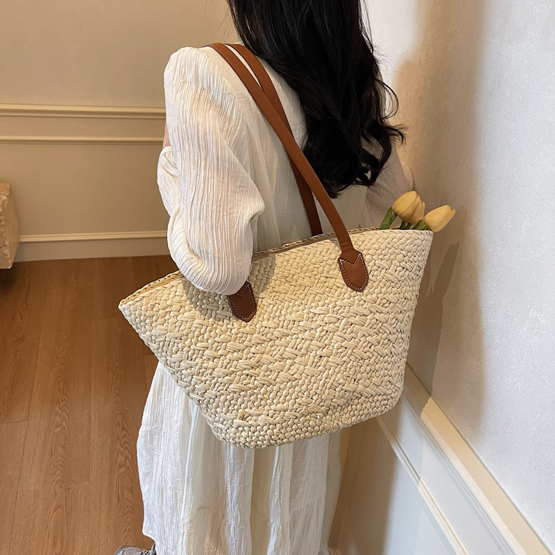 French-Style Woven Straw Tote Bag for Women - Casual Single-Shoulder Handbag with Large Capacity for Beach and Vacation French-Style Woven Straw Tote Bag for Women - Casual Single-Shoulder Handbag with Large Capacity for Beach and Vacation
