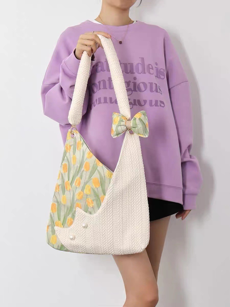 Fresh Tulip Cat Bow Shoulder Crossbody Bag - Cute Niche Large Capacity Tote for Spring and Summer Fashion