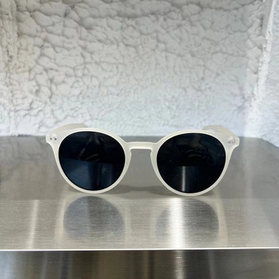 Frosted White Round Sunglasses for Women - Korean Style, Small Face Fit, Travel-Friendly Design Frosted White Round Sunglasses for Women - Korean Style, Small Face Fit, Travel-Friendly Design