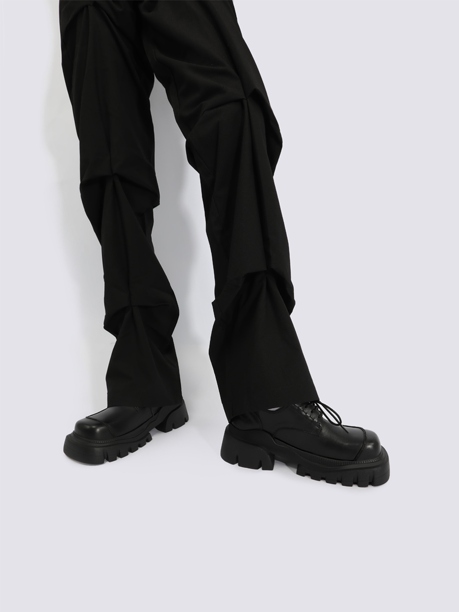 Gender-Neutral Thick-Soled Black Leather Shoes for Women - Retro British Style Spring/Summer 2025 Gender-Neutral Thick-Soled Black Leather Shoes for Women - Retro British Style Spring/Summer 2025