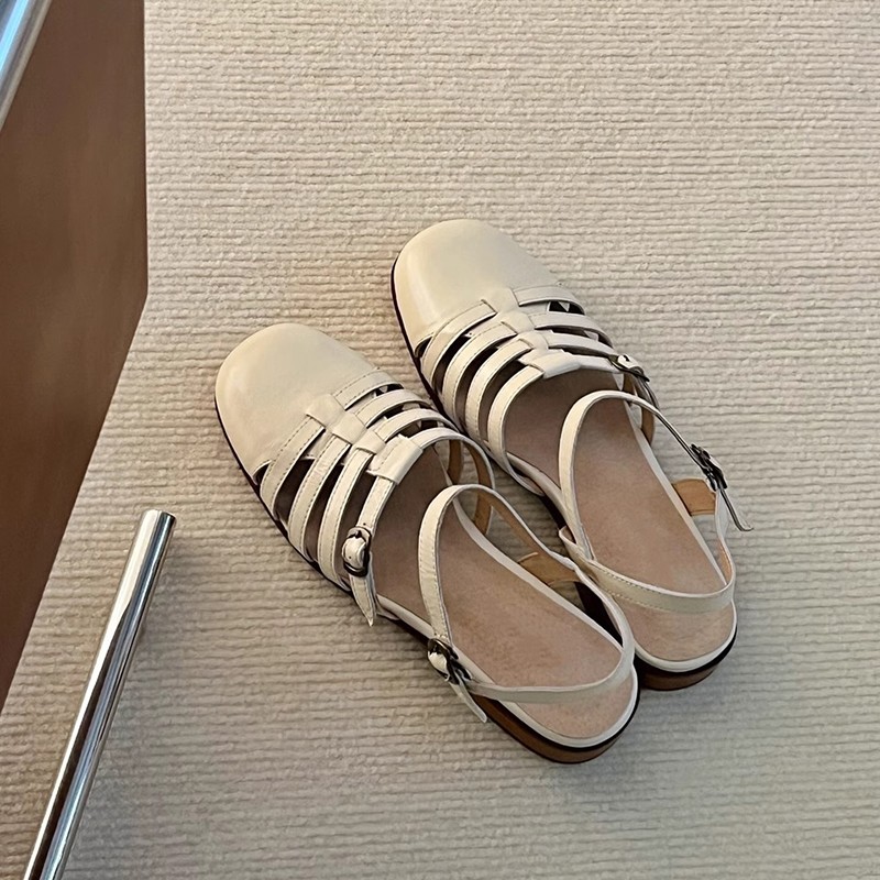 Genuine Leather Closed-Toe Roman Sandals for Women - 2025 Retro Hollow Flat Pig Cage Shoes, Vintage Style Fashion Footwear