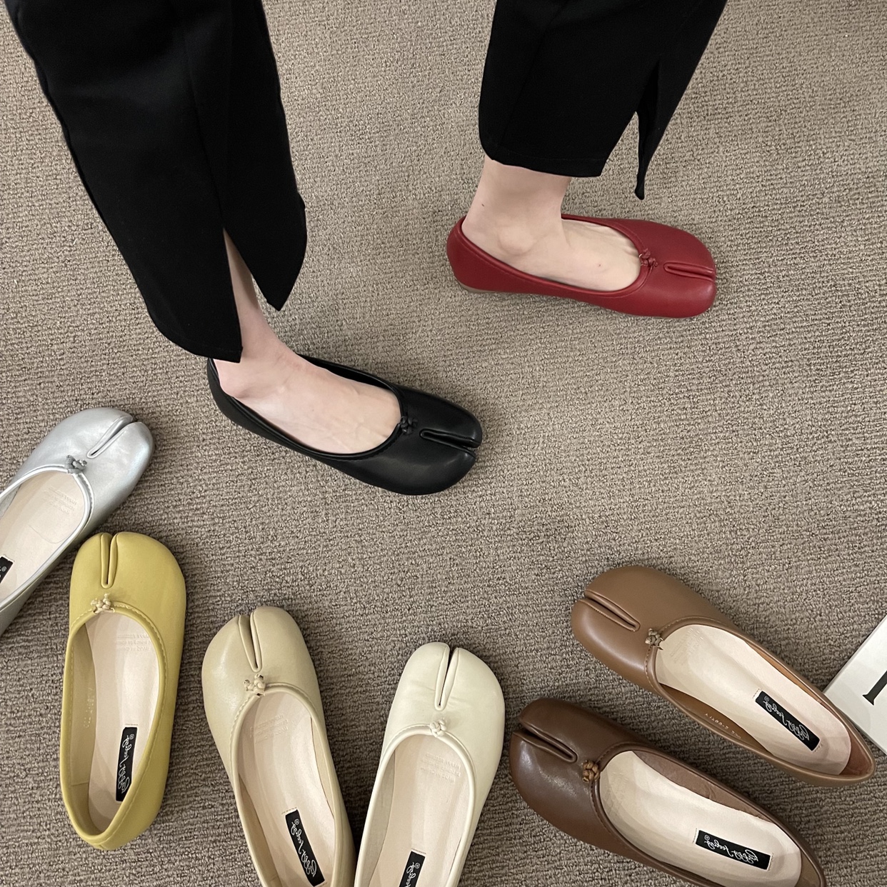 Genuine Leather Flat-Bottom Loafers for Women - Niche Design Split-Toe Pig Hoof Shoes in Spring Grandma Style Genuine Leather Flat-Bottom Loafers for Women - Niche Design Split-Toe Pig Hoof Shoes in Spring Grandma Style