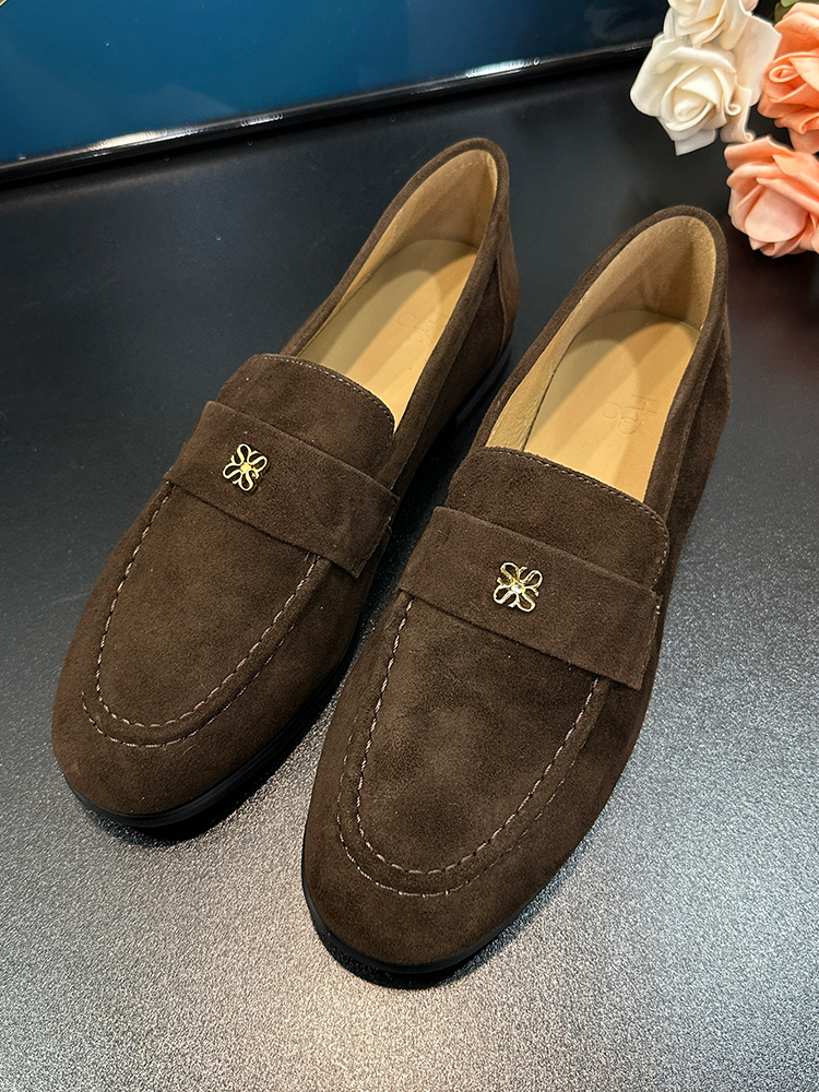 Genuine Leather Sheepskin Slip-On Loafers for Women, 2025 British Style Flat Moccasins for Spring & Autumn Fashion