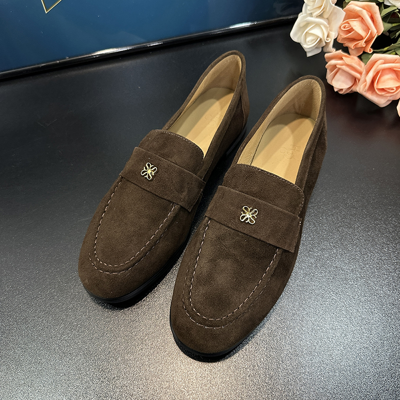 Genuine Leather Sheepskin Slip-On Loafers for Women, 2025 British Style Flat Moccasins for Spring & Autumn Fashion Genuine Leather Sheepskin Slip-On Loafers for Women, 2025 British Style Flat Moccasins for Spring & Autumn Fashion