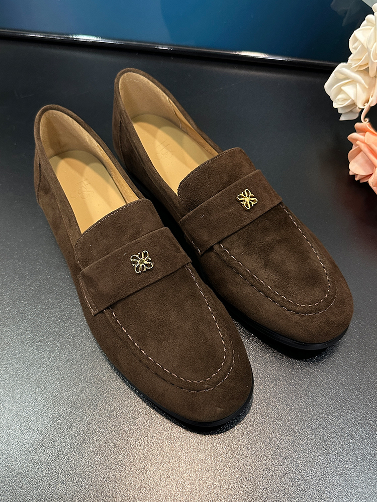 Genuine Leather Sheepskin Slip-On Loafers for Women, 2025 British Style Flat Moccasins for Spring & Autumn Fashion Genuine Leather Sheepskin Slip-On Loafers for Women, 2025 British Style Flat Moccasins for Spring & Autumn Fashion