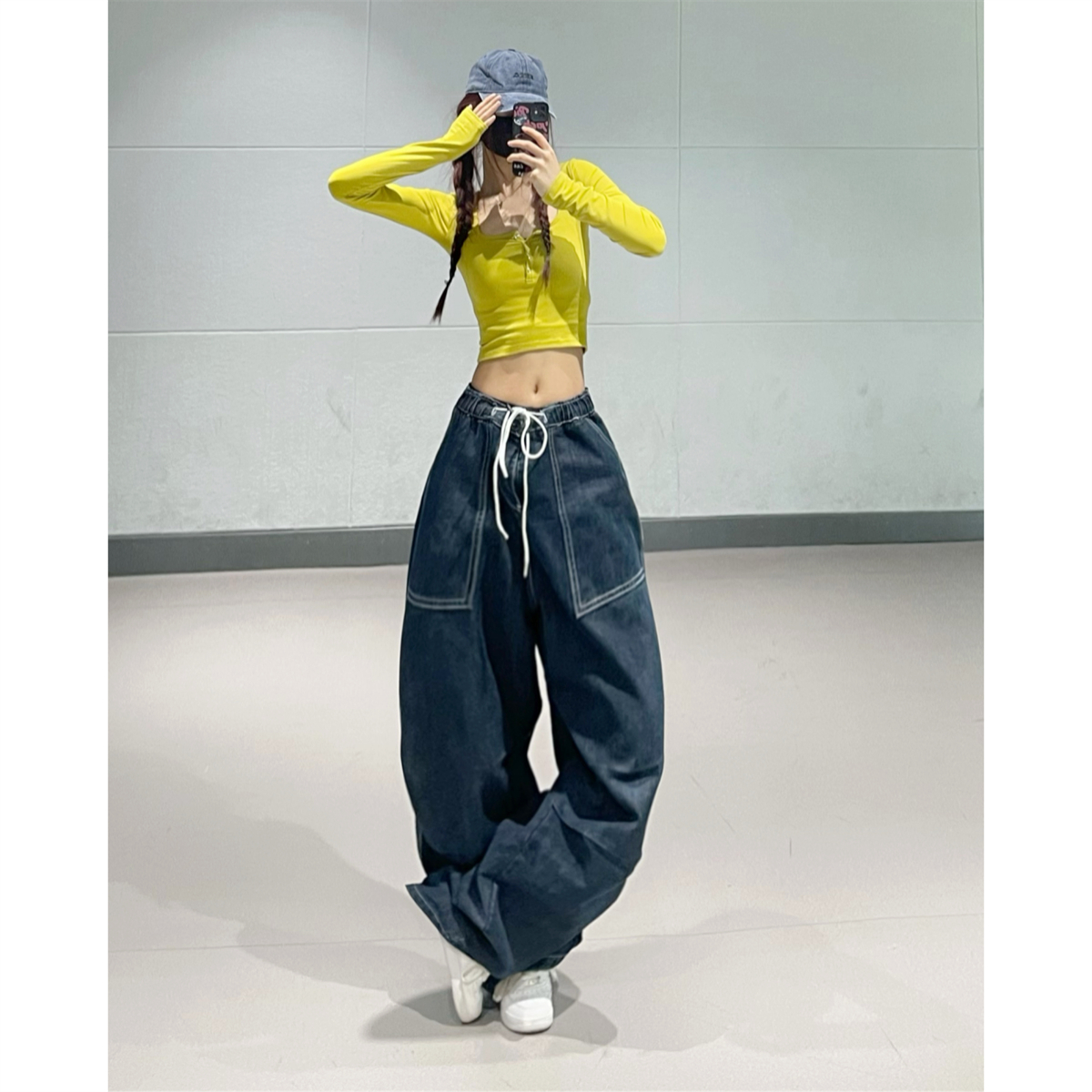Ginger Yellow Slim-Fit Hip-Hop Jazz Dance Short Top with Vintage Dark Blue Denim Long Work Pants for Stylish Outfits Ginger Yellow Slim-Fit Hip-Hop Jazz Dance Short Top with Vintage Dark Blue Denim Long Work Pants for Stylish Outfits