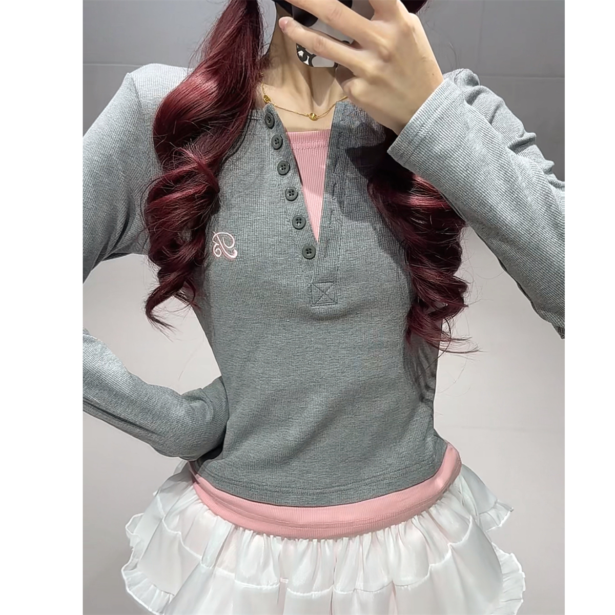 Girl Group Jazz Dance Outfit - Long Sleeve Fake Two-Piece Top & Pink Ruffled Sports Pants - Trendy Performance Wear Girl Group Jazz Dance Outfit - Long Sleeve Fake Two-Piece Top & Pink Ruffled Sports Pants - Trendy Performance Wear