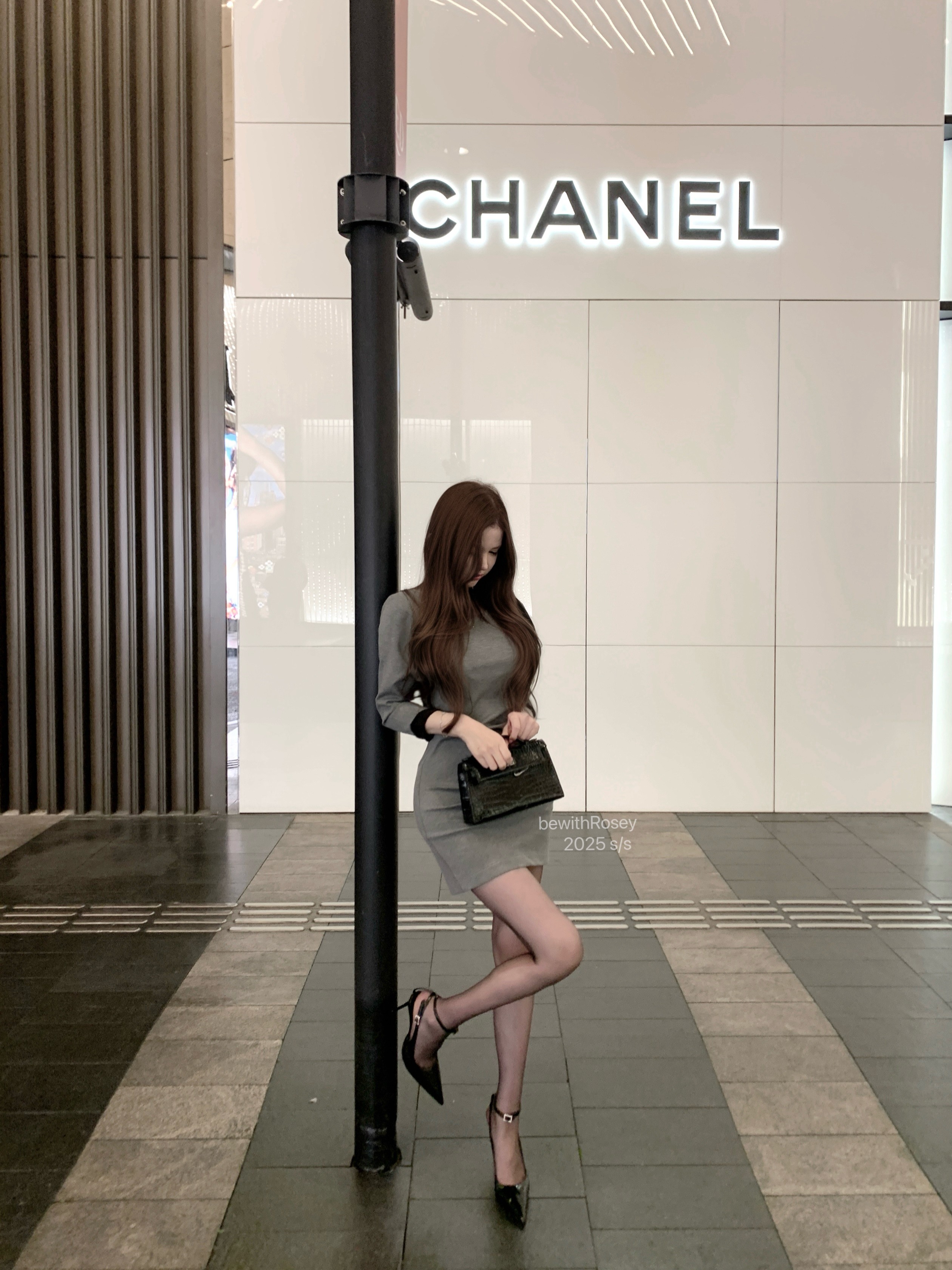 Gray and Black Patchwork Pleated Mid-Sleeve Bodycon Dress for Women - Sexy OL Style, Chic 90s Inspired Fashion Gray and Black Patchwork Pleated Mid-Sleeve Bodycon Dress for Women - Sexy OL Style, Chic 90s Inspired Fashion