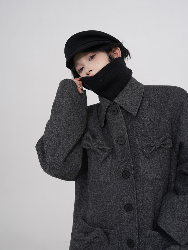 Gray Bow Tie Padded Thick Woolen Coat for Women - High-End Loose Design, Korean Style, Perfect for Autumn and Winter Fashion Gray Bow Tie Padded Thick Woolen Coat for Women - High-End Loose Design, Korean Style, Perfect for Autumn and Winter Fashion