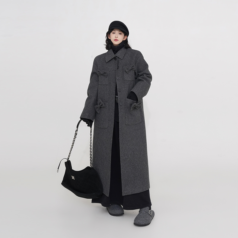 Gray Bow Tie Padded Thick Woolen Coat for Women - High-End Loose Design, Korean Style, Perfect for Autumn and Winter Fashion