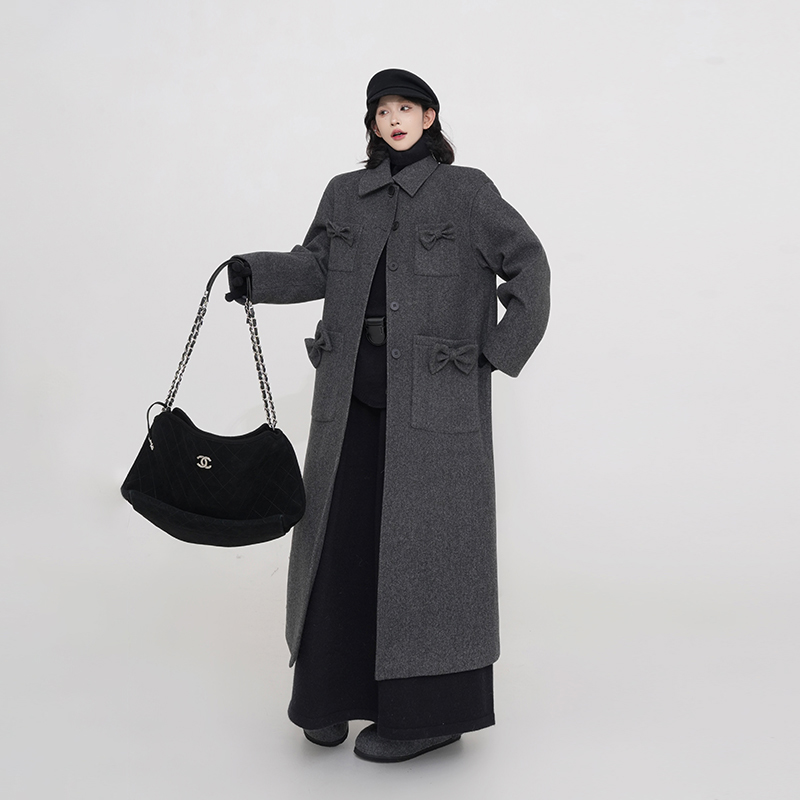 Gray Bow Tie Padded Thick Woolen Coat for Women - High-End Loose Design, Korean Style, Perfect for Autumn and Winter Fashion Gray Bow Tie Padded Thick Woolen Coat for Women - High-End Loose Design, Korean Style, Perfect for Autumn and Winter Fashion