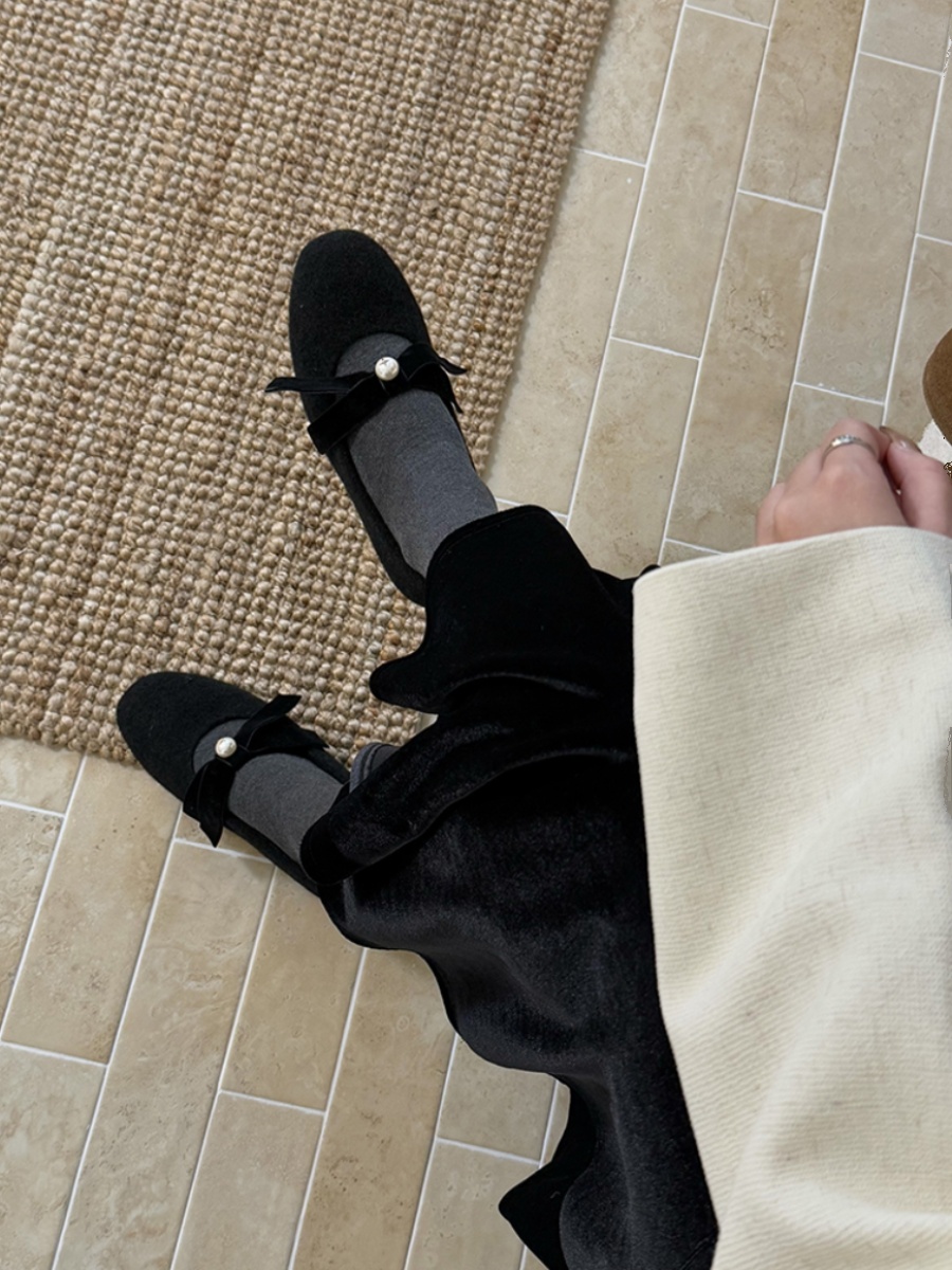 Gray High-Heeled Mary Jane Shoes with French Bow - Elegant Fluffy Footwear for Autumn/Winter, Perfect for Skirts and Evening Wear Gray High-Heeled Mary Jane Shoes with French Bow - Elegant Fluffy Footwear for Autumn/Winter, Perfect for Skirts and Evening Wear