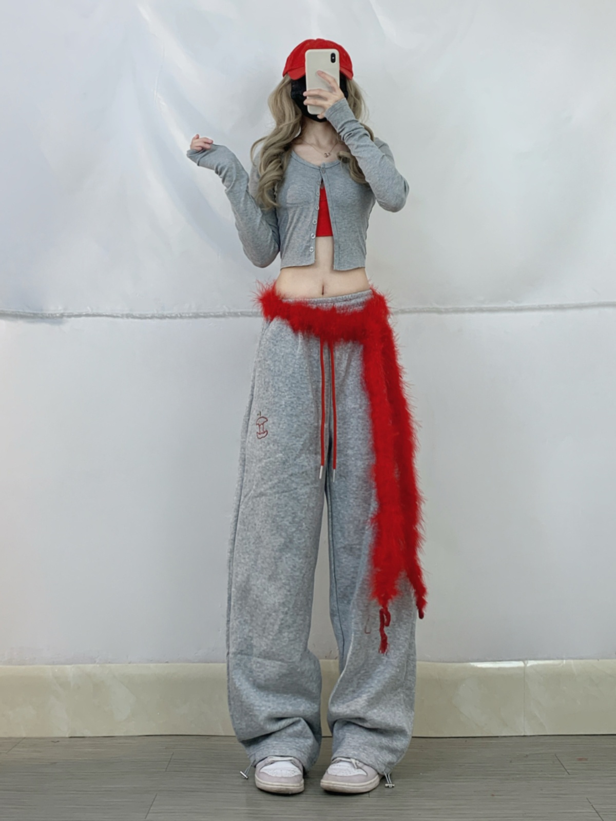 Gray Short Cardigan and Color Block Wide-Leg Sports Pants Set for Women - Jazz Dance Outfit, Y2K Inspired Activewear