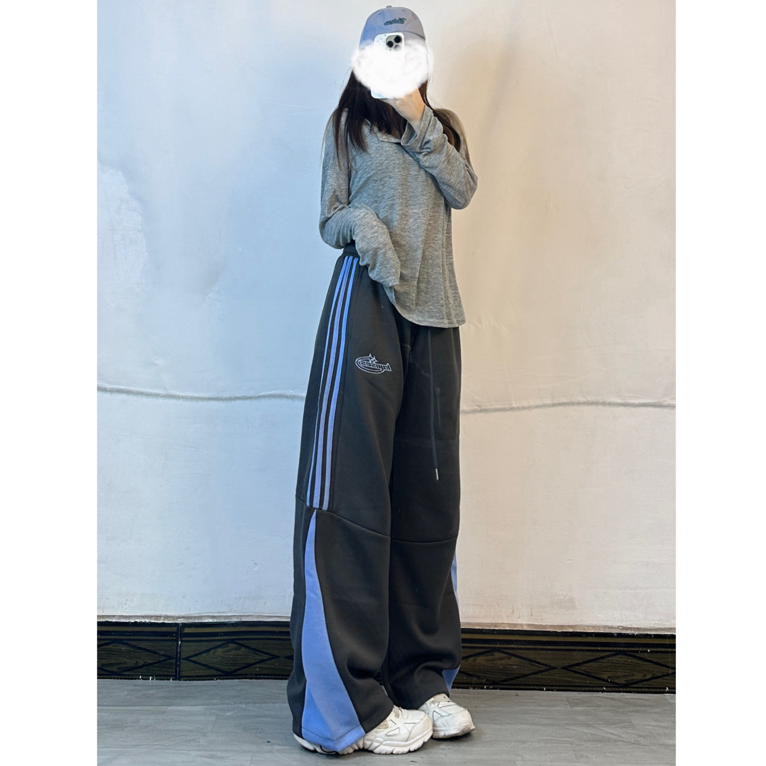 Gray Sun Protection Cover-Up and Side Stripe Long Pants Set for Women - Lightweight Spring Summer Jazz Dance Sports Outfit Gray Sun Protection Cover-Up and Side Stripe Long Pants Set for Women - Lightweight Spring Summer Jazz Dance Sports Outfit