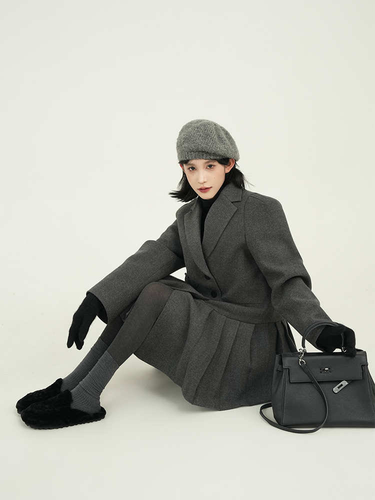 Gray Thickened Lapel Long-Sleeve Suit Dress for Women - Korean Style, Loose Fit, Autumn Winter Woolen Short Skirt Gray Thickened Lapel Long-Sleeve Suit Dress for Women - Korean Style, Loose Fit, Autumn Winter Woolen Short Skirt