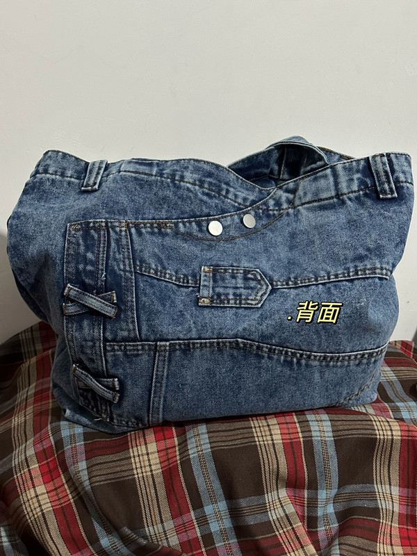 Handmade Denim Women's Bag - Large Capacity Commuting Bag in Y2K Spicy Girl Style, Fashionable Fabric Tote for Everyday Use Handmade Denim Women's Bag - Large Capacity Commuting Bag in Y2K Spicy Girl Style, Fashionable Fabric Tote for Everyday Use