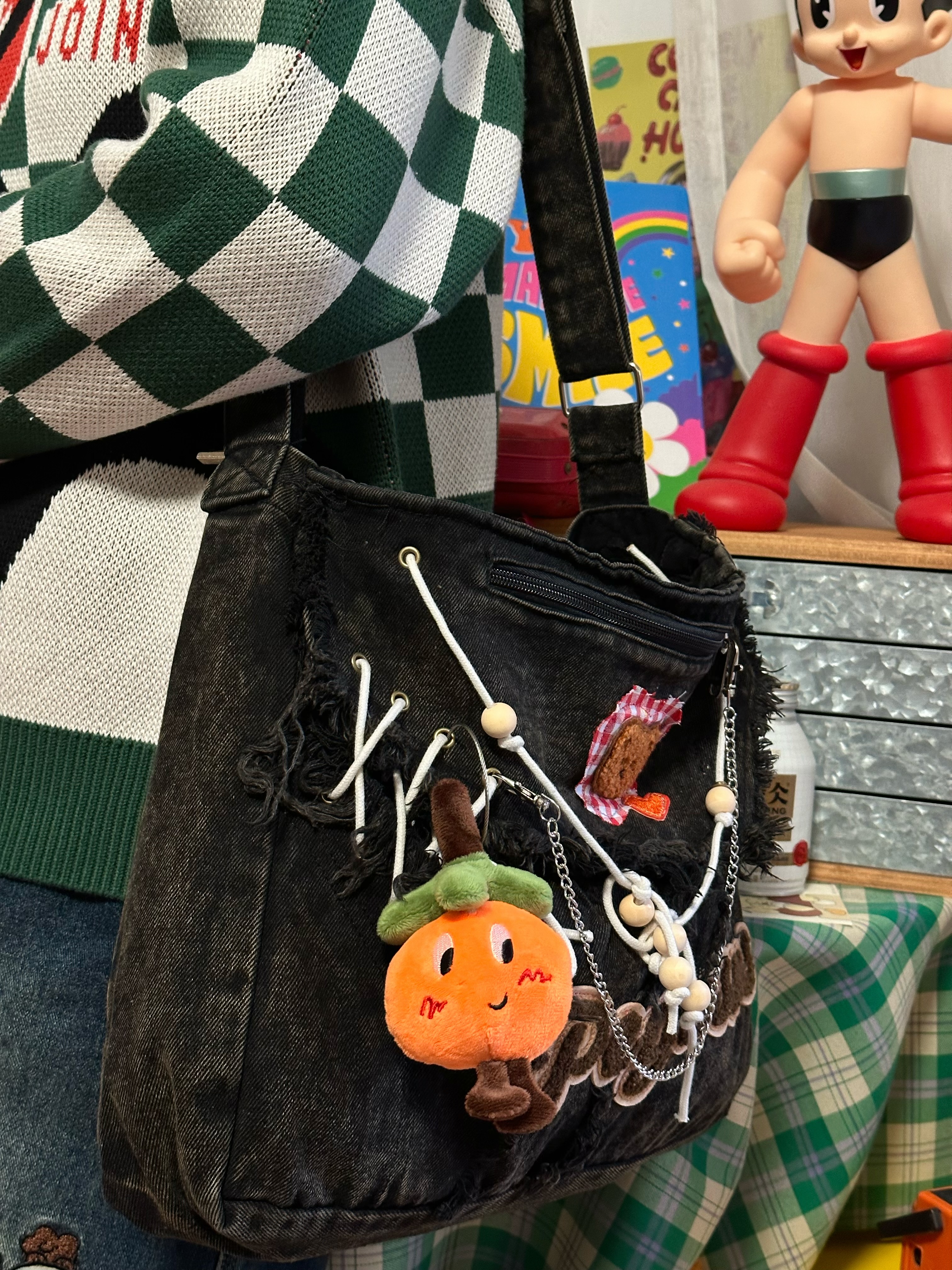 Handmade Versatile Large-Capacity Denim Shoulder Crossbody Tote Bag for Students – Stylish Commuter Bag for Women Handmade Versatile Large-Capacity Denim Shoulder Crossbody Tote Bag for Students – Stylish Commuter Bag for Women