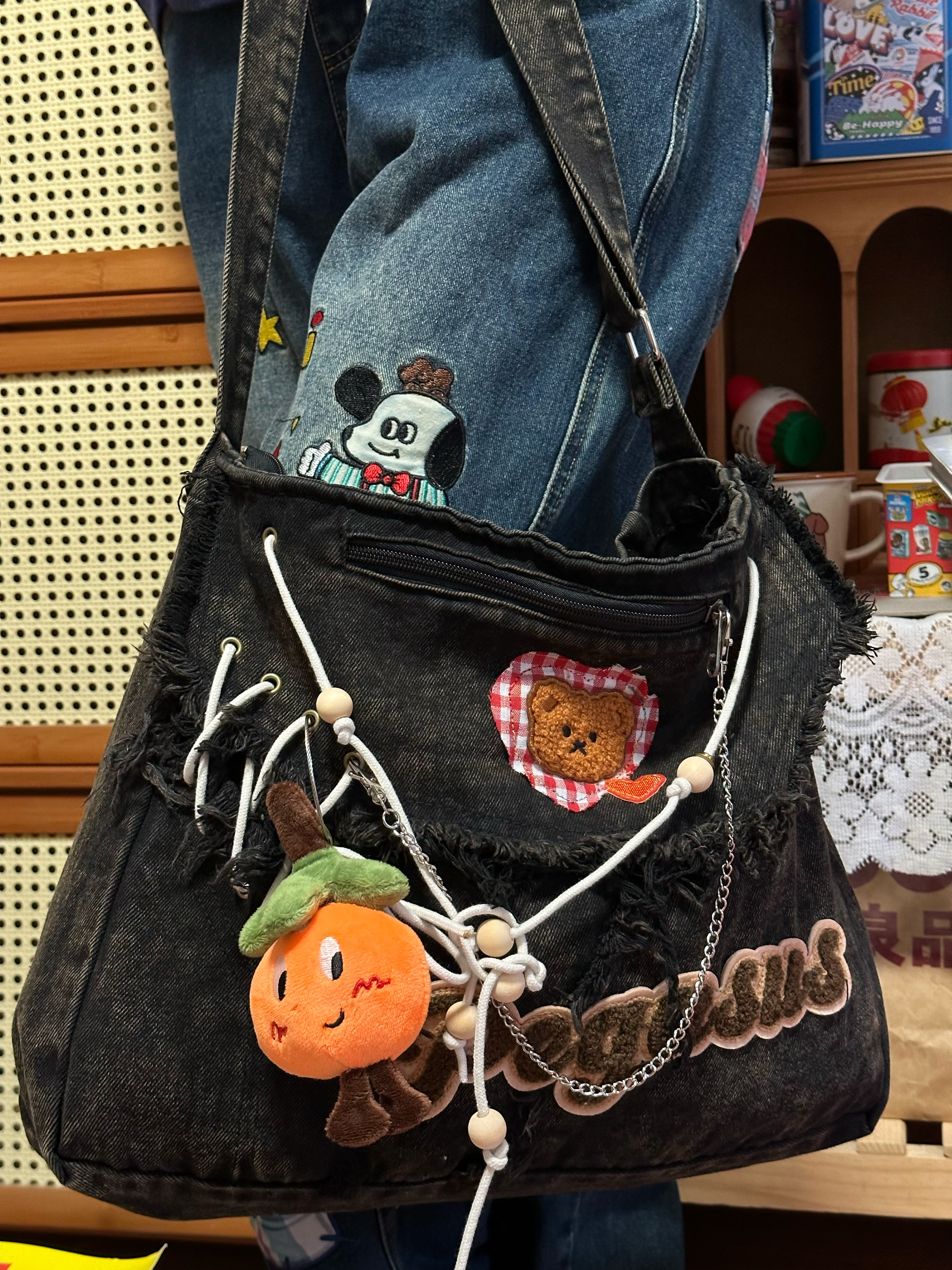 Handmade Versatile Large-Capacity Denim Shoulder Crossbody Tote Bag for Students – Stylish Commuter Bag for Women Handmade Versatile Large-Capacity Denim Shoulder Crossbody Tote Bag for Students – Stylish Commuter Bag for Women