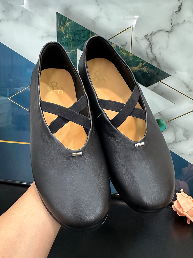 Handmade Vintage Genuine Leather Ballet Flats with Round Toe and Cross Straps, Soft Washed Sheepskin, Retro Comfort Shoes