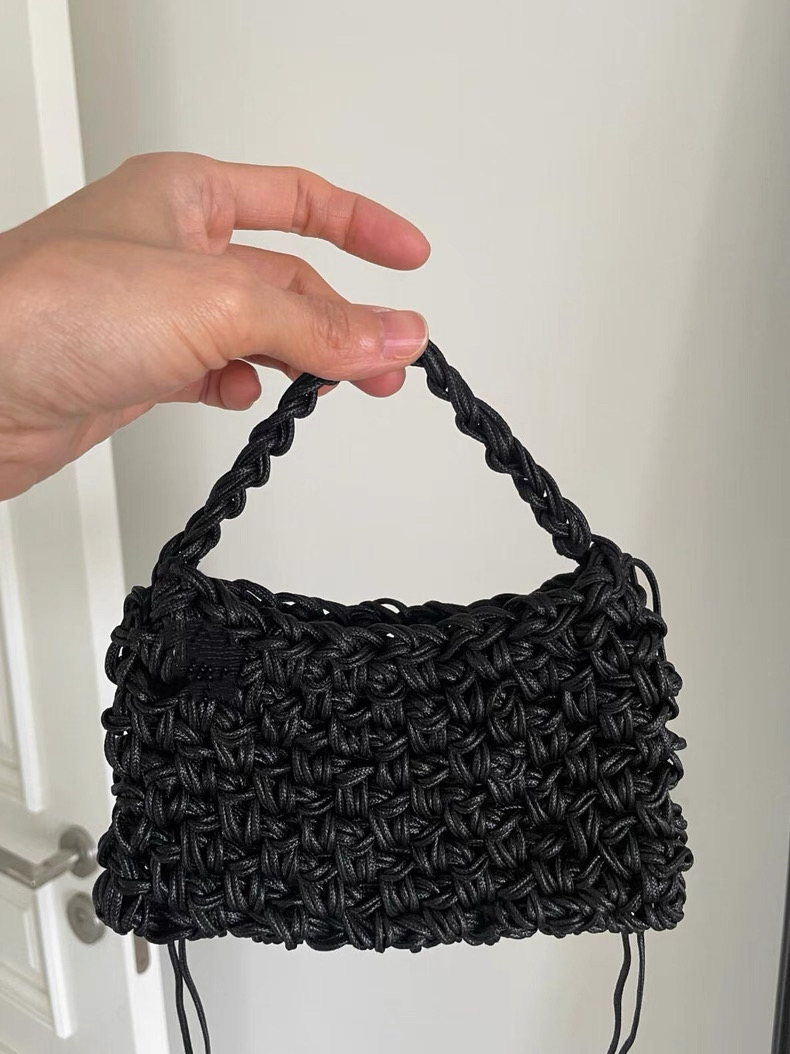 Handmade Woven Tote Bag - 2025 Fashionable Versatile Commuter Shoulder Bag for Women - Chic Niche Design Handmade Woven Tote Bag - 2025 Fashionable Versatile Commuter Shoulder Bag for Women - Chic Niche Design