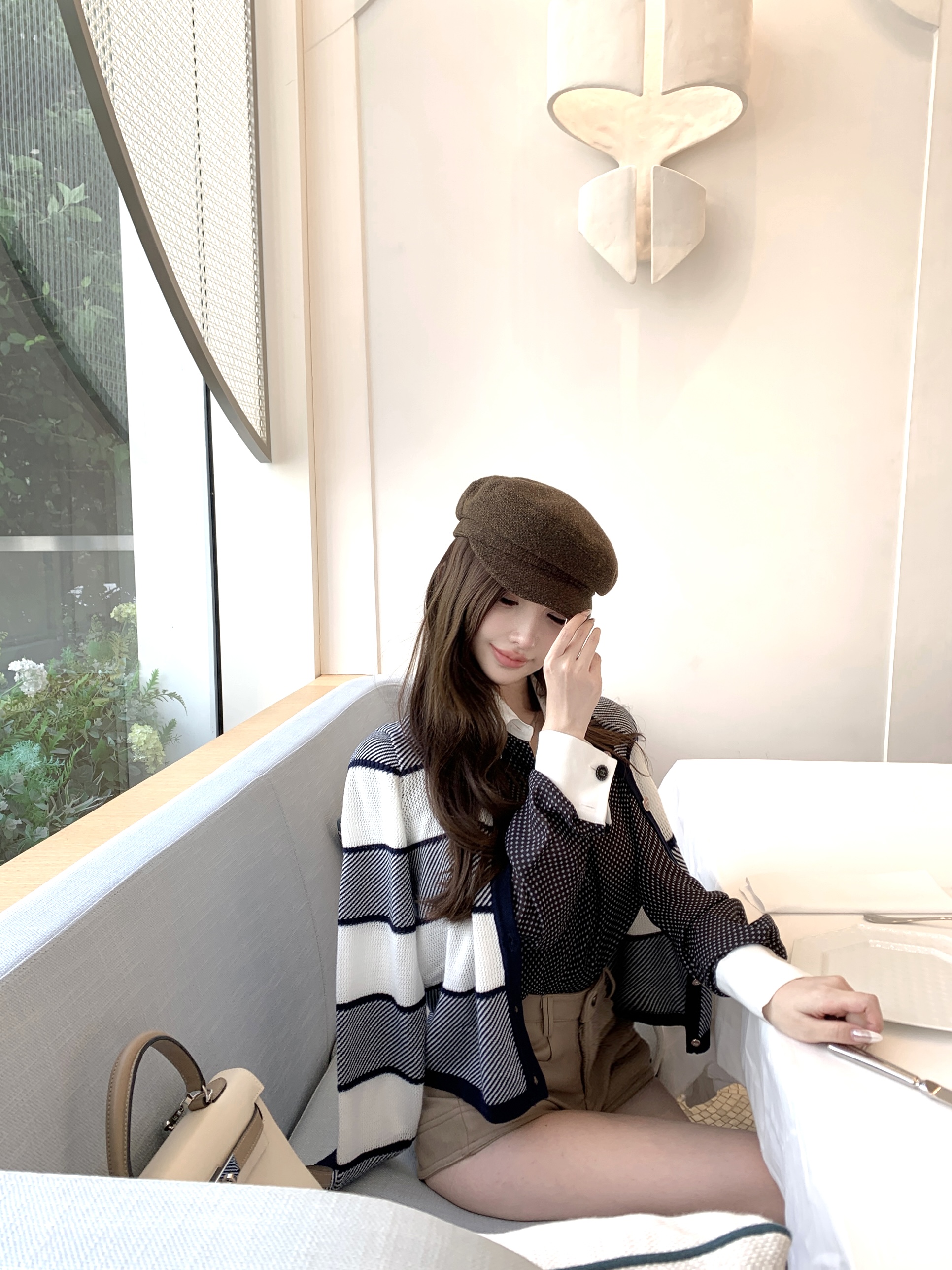 High-End Black and White Color-Block Embroidered Knitted Cardigan Coat - British Aristocrat Chanel Style Fashion Statement High-End Black and White Color-Block Embroidered Knitted Cardigan Coat - British Aristocrat Chanel Style Fashion Statement