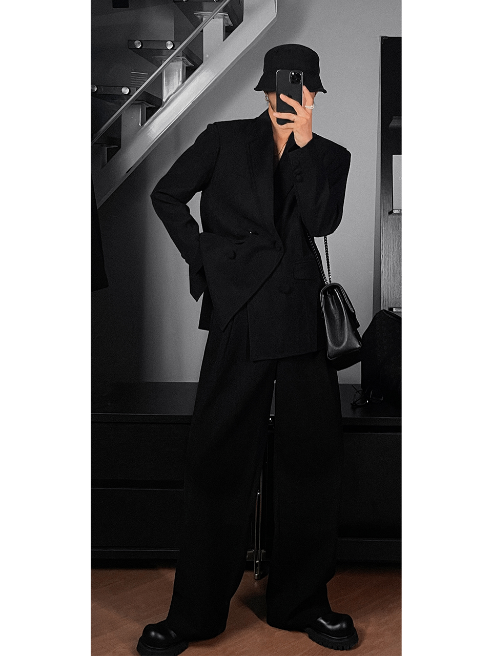 High-End Dragon Dadao Suit Set - Casual Autumn Niche Design with Versatile Trousers for Effortless Commuting Style High-End Dragon Dadao Suit Set - Casual Autumn Niche Design with Versatile Trousers for Effortless Commuting Style