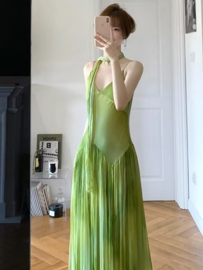 High-End French Style Green Gradient Camisole Dress - Summer Seaside Vacation Long Skirt with Gentle Wind Elegance High-End French Style Green Gradient Camisole Dress - Summer Seaside Vacation Long Skirt with Gentle Wind Elegance