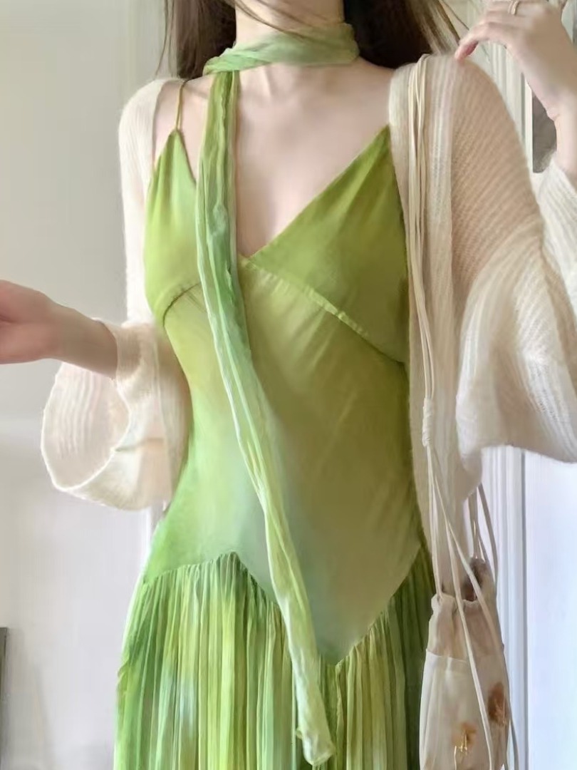 High-End French Style Green Gradient Camisole Dress - Summer Seaside Vacation Long Skirt with Gentle Wind Elegance High-End French Style Green Gradient Camisole Dress - Summer Seaside Vacation Long Skirt with Gentle Wind Elegance