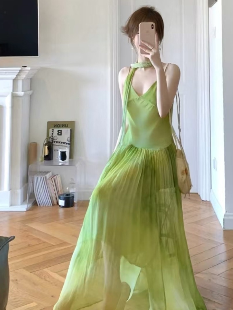 High-End French Style Green Gradient Camisole Dress - Summer Seaside Vacation Long Skirt with Gentle Wind Elegance