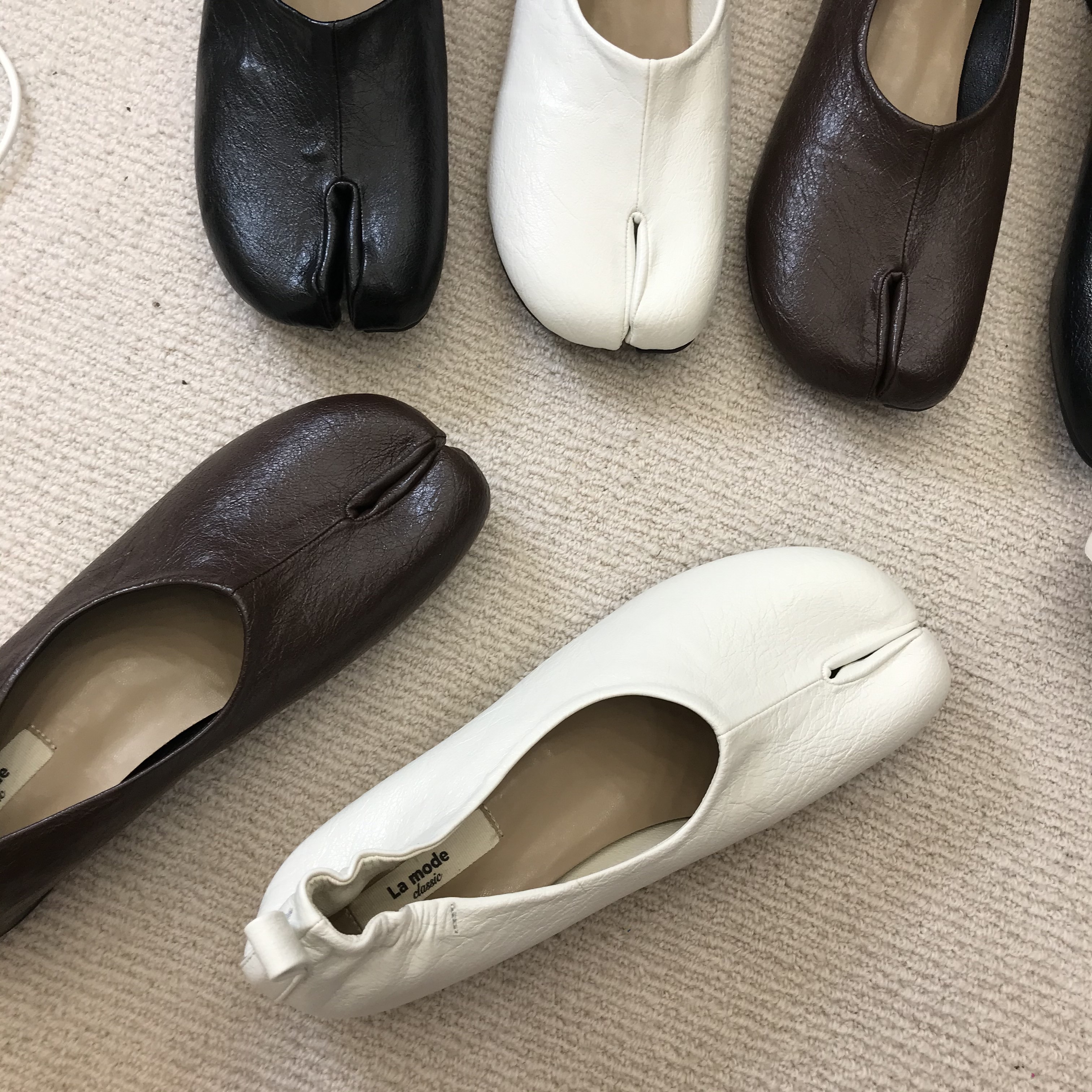 High-End Korean Style Leather Split-Toe Chunky Heel Loafers for Women - Retro Pig Trotter Shoes with Unique Personality