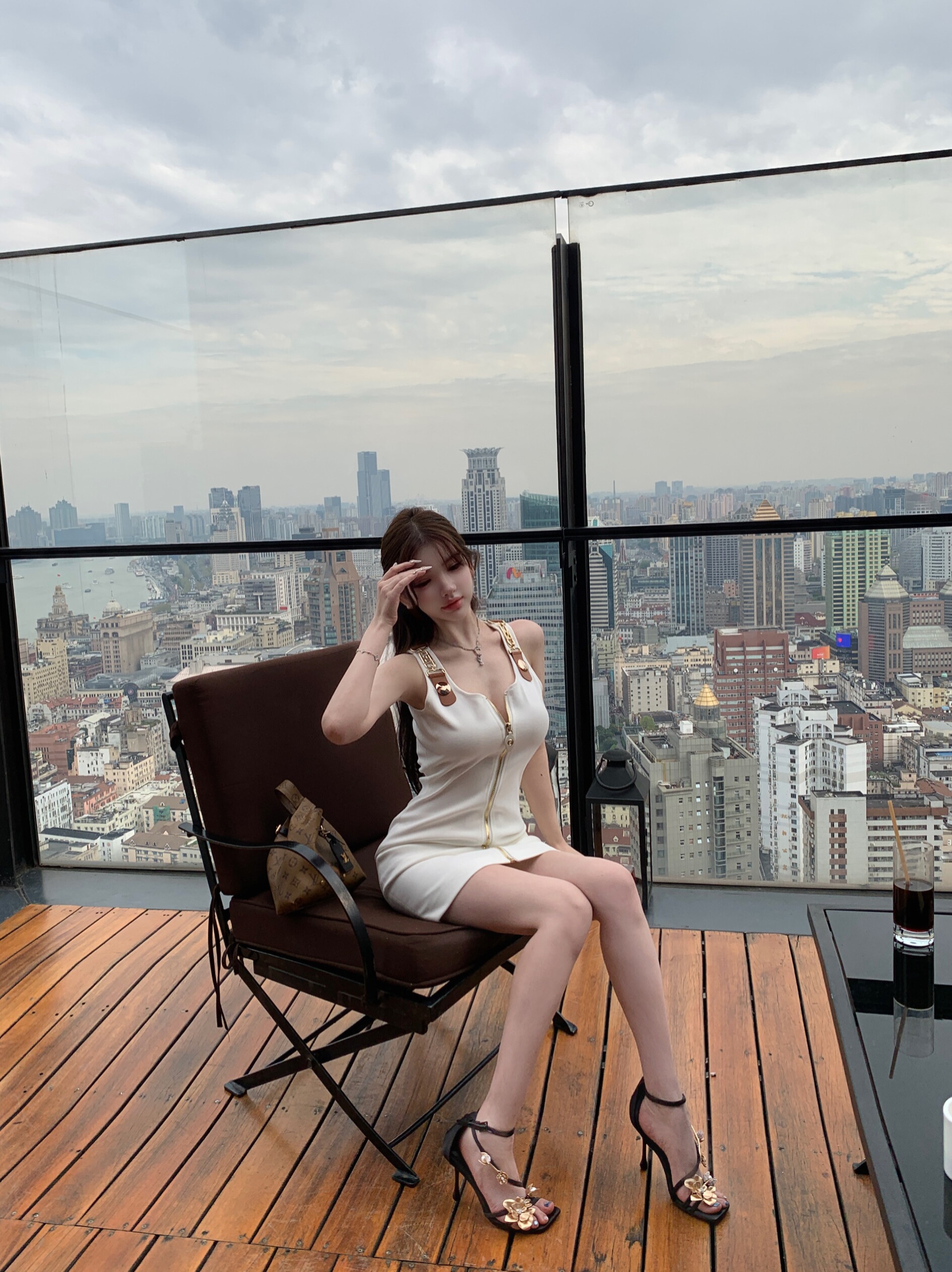 High-End Luxurious Leather Sexy Dress with Gold Zipper - Chic 90s Inspired Vanity Fair Female Lead Style High-End Luxurious Leather Sexy Dress with Gold Zipper - Chic 90s Inspired Vanity Fair Female Lead Style