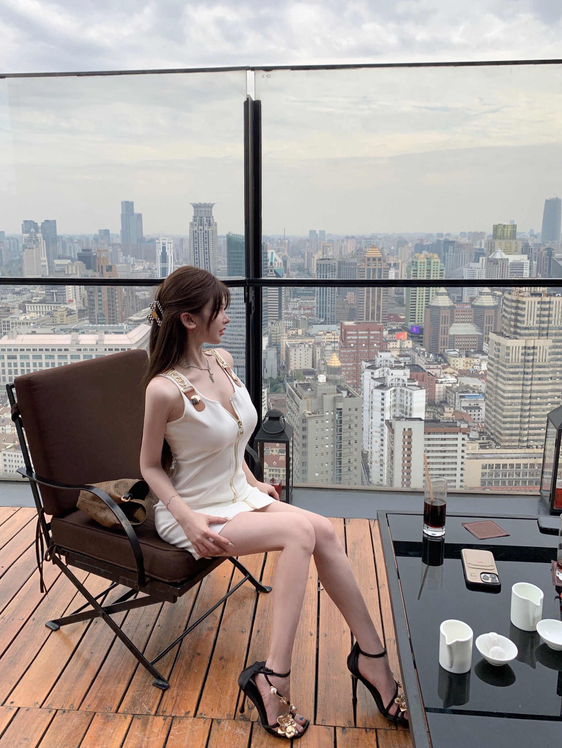 High-End Luxurious Leather Sexy Dress with Gold Zipper - Chic 90s Inspired Vanity Fair Female Lead Style