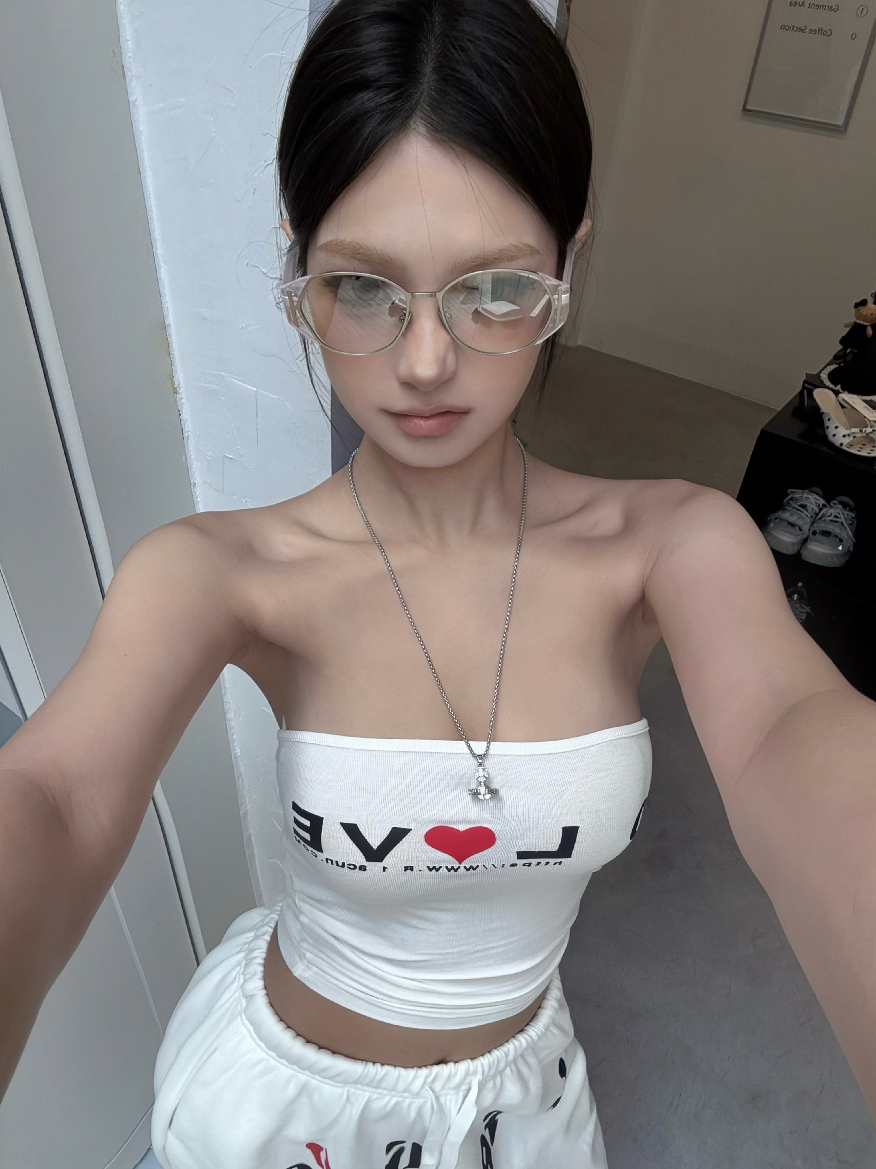 High-End Mesh Cat Eye Sunglasses for Women - 2025 European American Style, Mercury Color, UV Protection, Hot Girl Trend High-End Mesh Cat Eye Sunglasses for Women - 2025 European American Style, Mercury Color, UV Protection, Hot Girl Trend