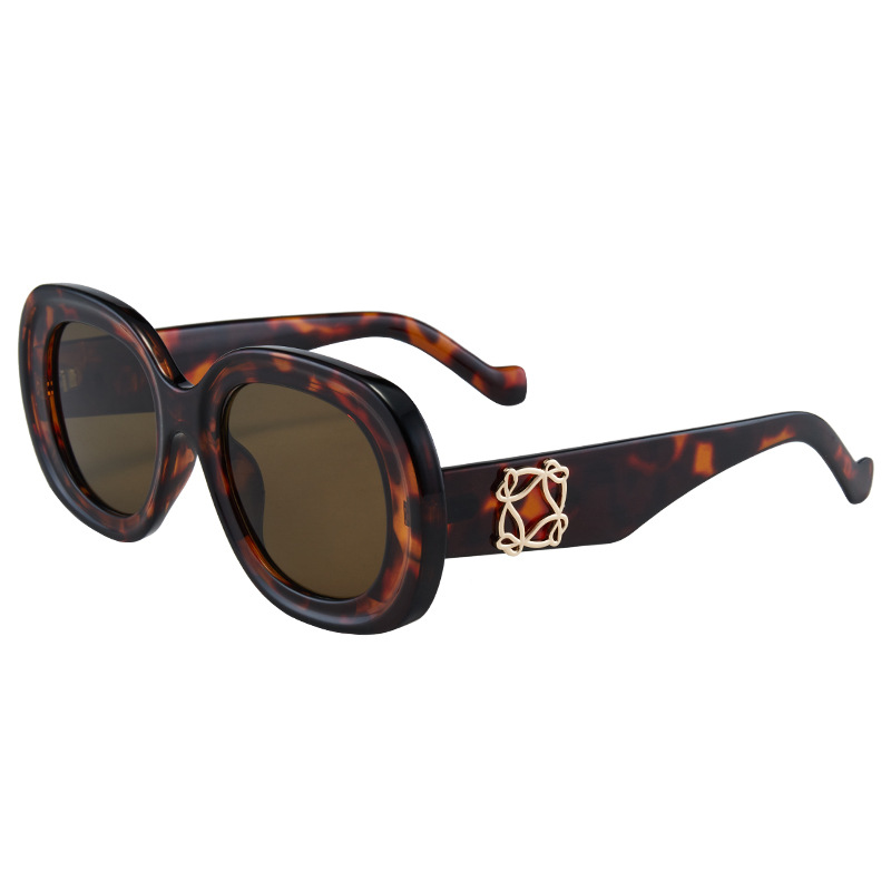 High-End Oversized Oval Orange Sunglasses for Women - Stylish Beach Travel Accessory for Sun Protection & Photo-Taking High-End Oversized Oval Orange Sunglasses for Women - Stylish Beach Travel Accessory for Sun Protection & Photo-Taking